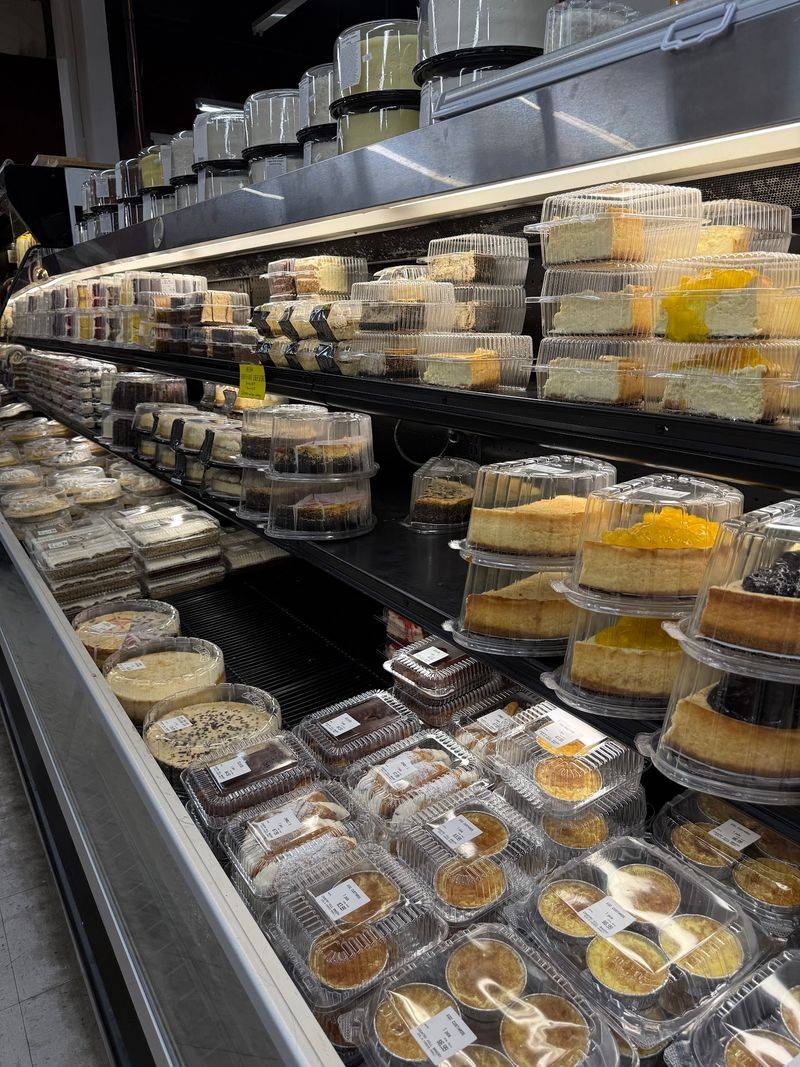 Cakes, Pies, And Amish Traditions Cakes, Pies, And Amish Traditions