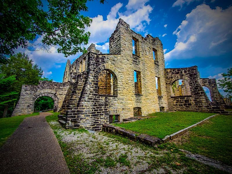 Camdenton