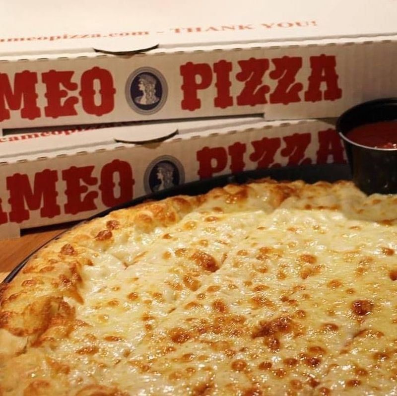 Cameo Pizza, Lorain, Ohio Cameo Pizza, Lorain, Ohio