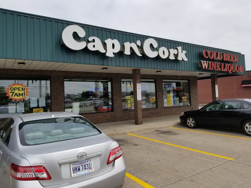 Cap n' Cork, Fort Wayne