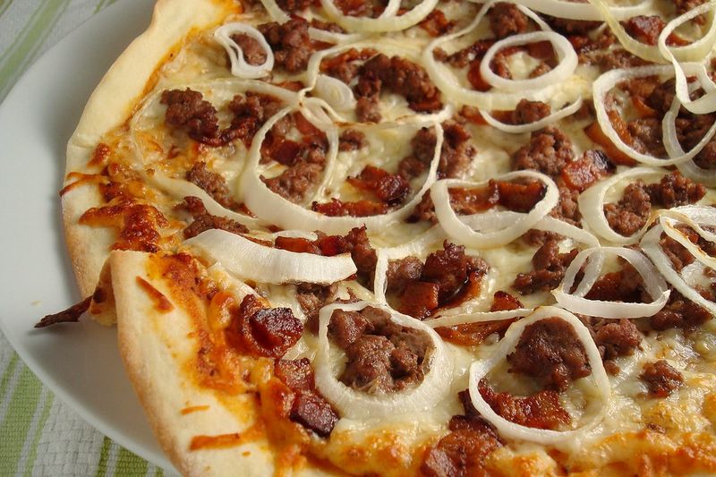 Cheeseburger Pizza