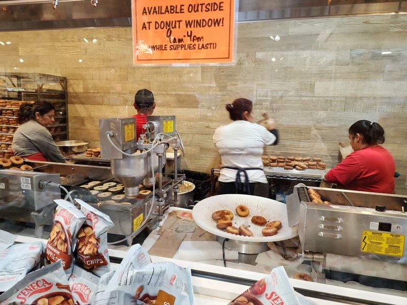 Cider Donuts That Draw a Line Out Front