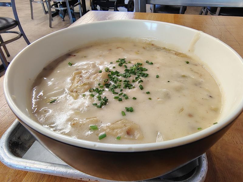 Clam Chowder With a Cult Following