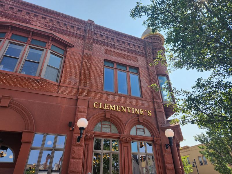 Clementine's, South Haven