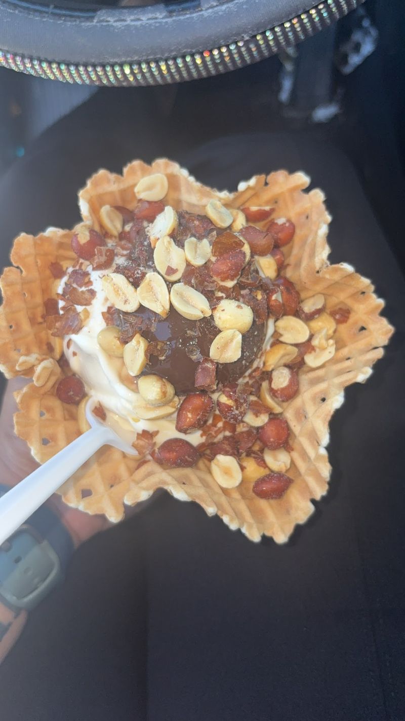 Cold Fudge Sundaes And The Sundae Lineup