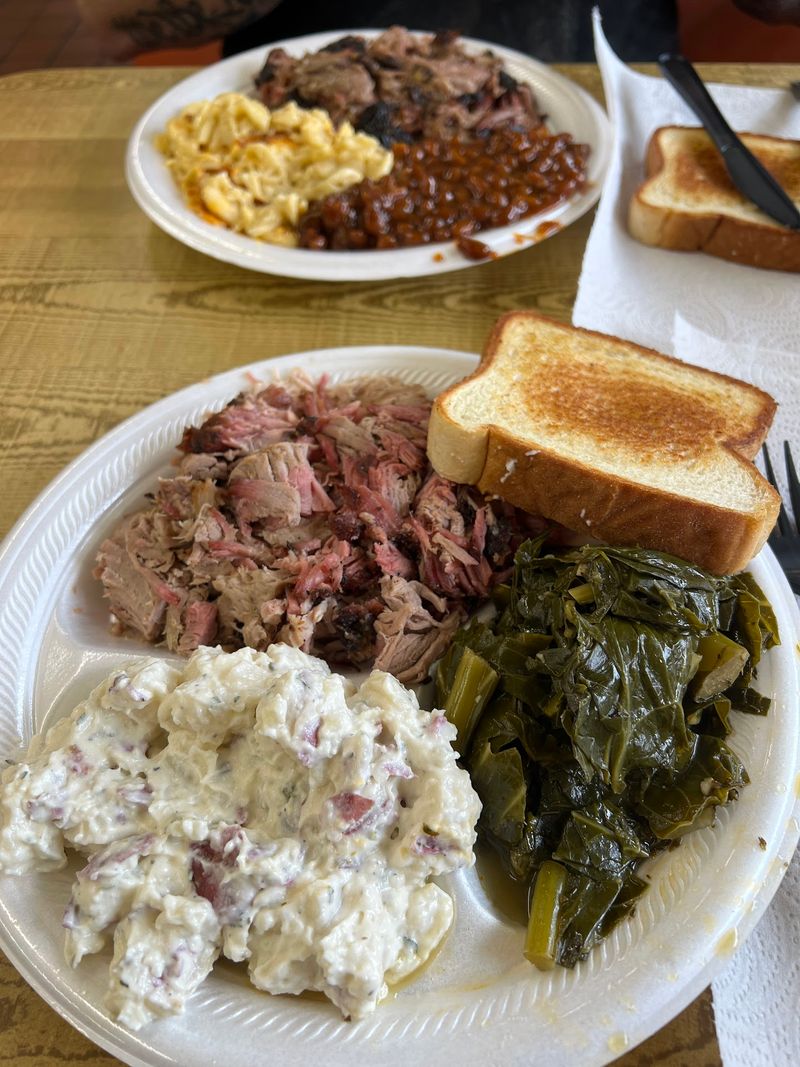 Collard Greens That Prove Simple Cooking Is Always Best Collard Greens That Prove Simple Cooking Is Always Best
