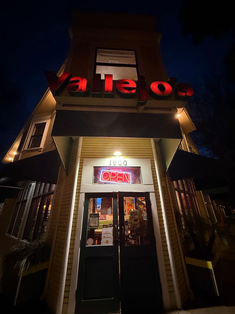 Convenient Hours and a Downtown Location That Works for Everyone