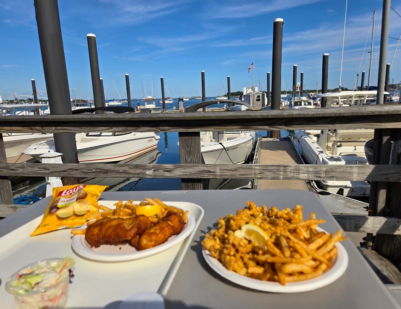 Costello's Clam Company, Noank