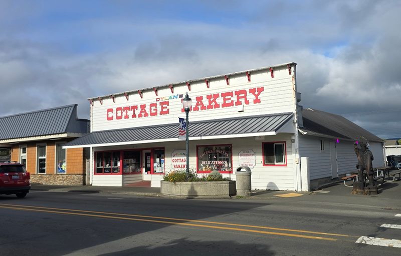 Cottage Bakery and Delicatessen, Long Beach, WA Cottage Bakery and Delicatessen, Long Beach, WA