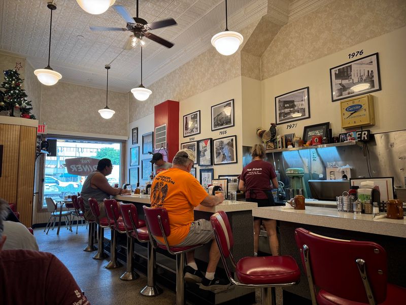 Counter Seats and Friendly Faces