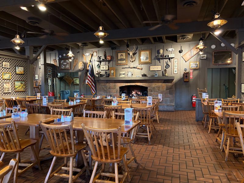 Cracker Barrel, Multiple Arizona Locations