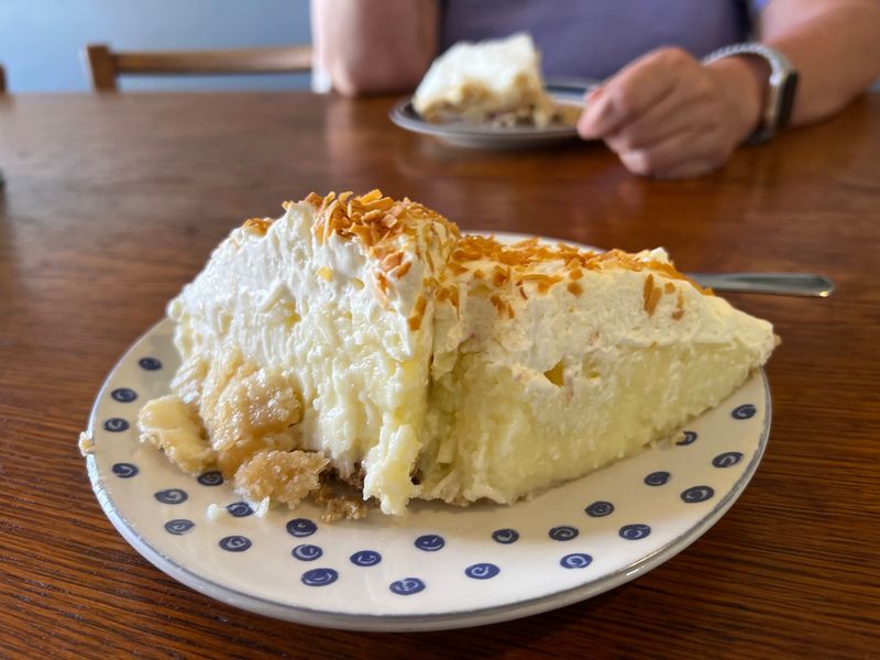 Cream Pies That Steal Hearts Cream Pies That Steal Hearts