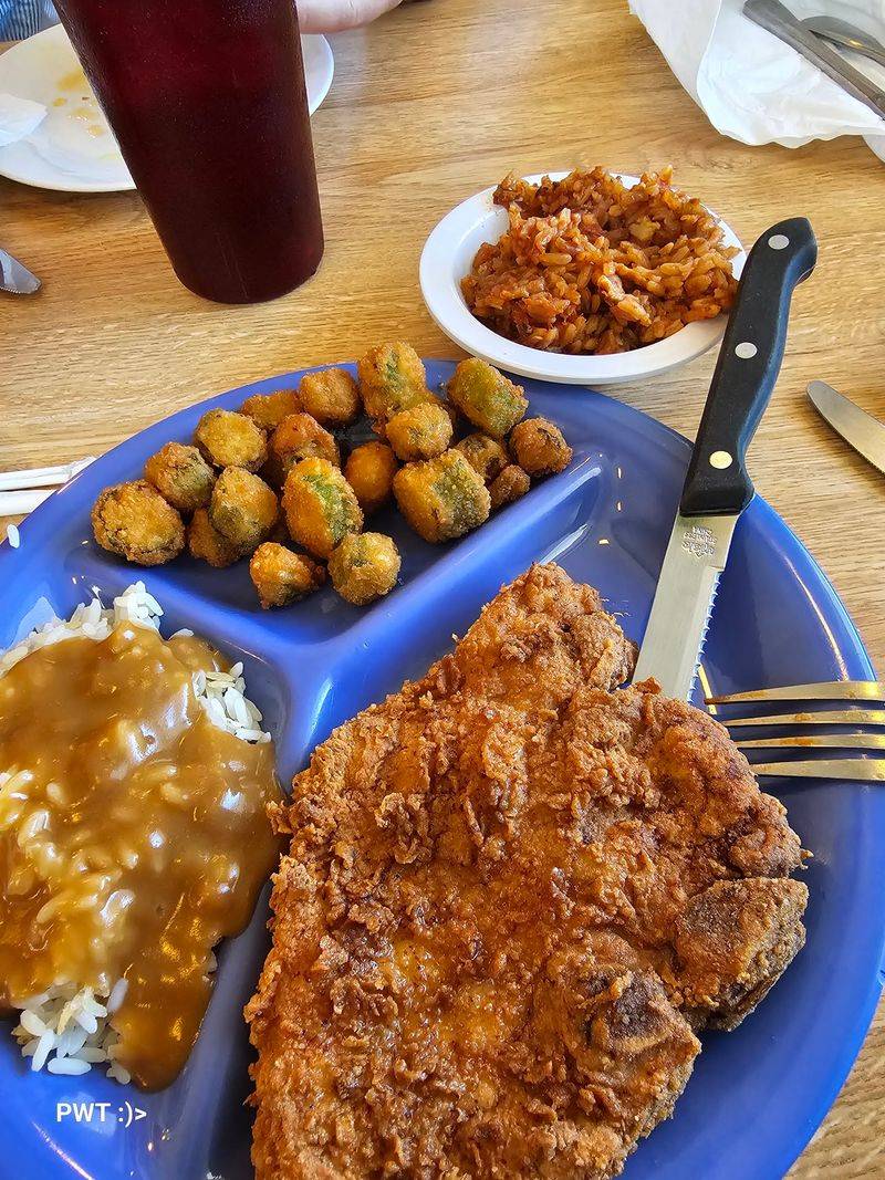 Daily Specials and Down-Home Lunch Plates Daily Specials and Down-Home Lunch Plates