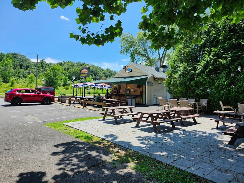 Denmo's Snack and Dairy Bar, Southbury