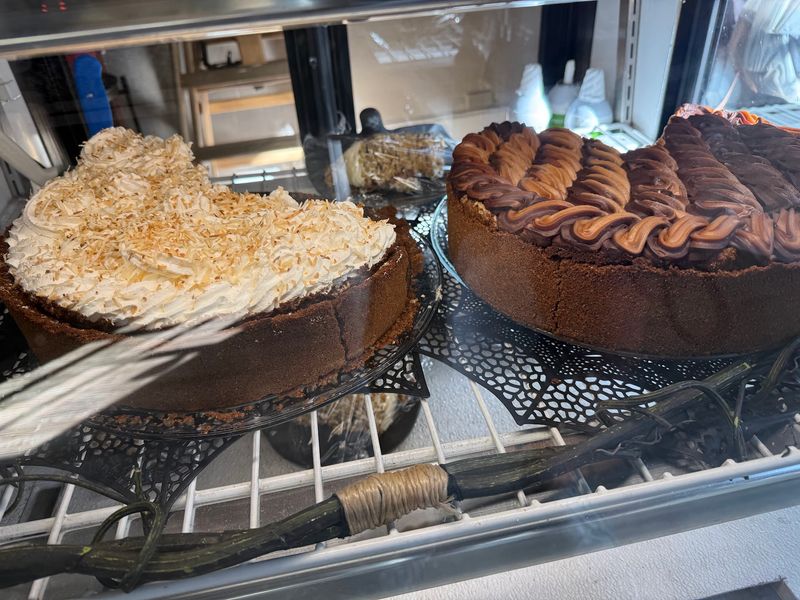 Desserts Built on a Grand Scale