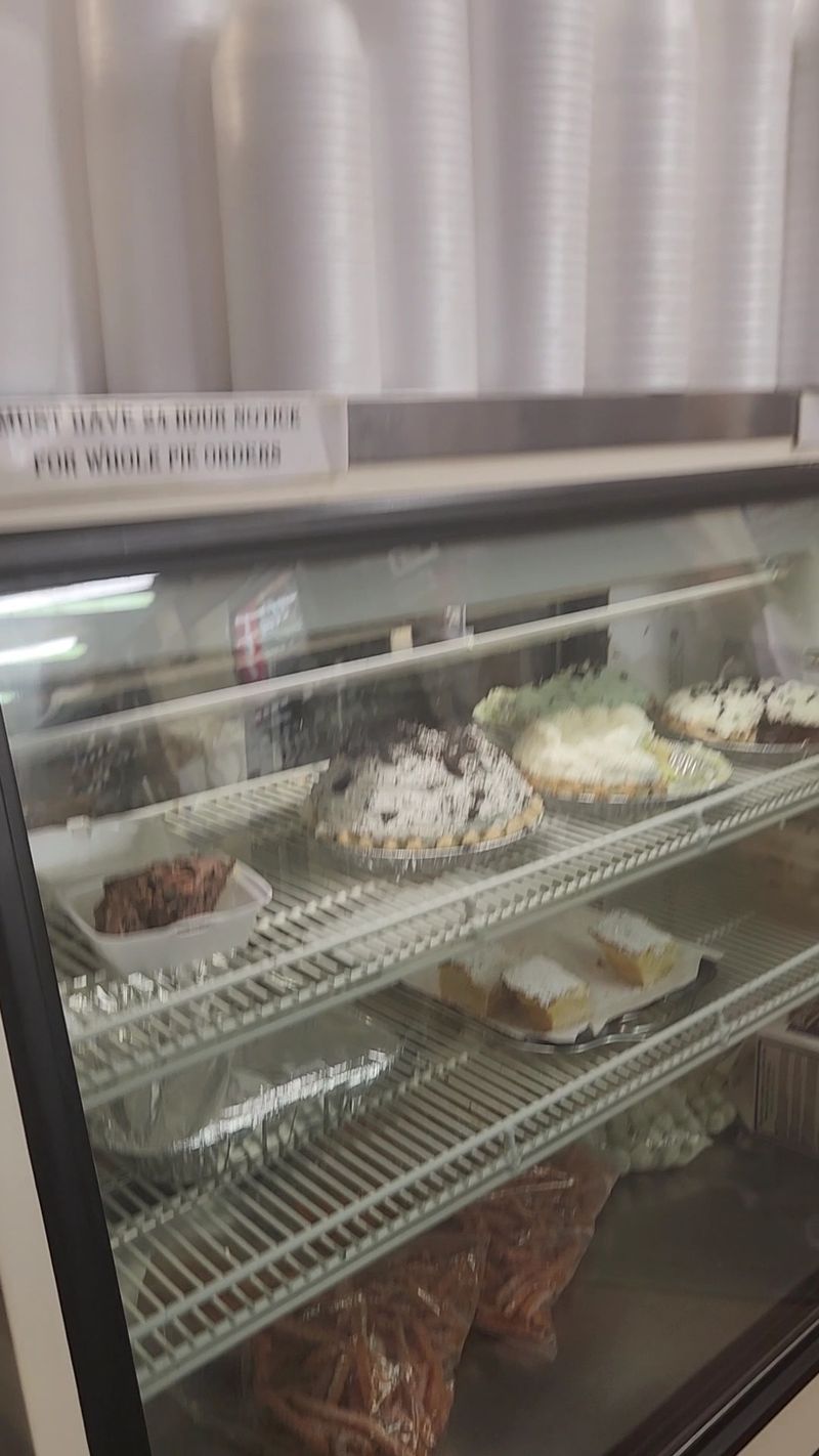 Desserts That Give You One More Reason to Stay Longer Desserts That Give You One More Reason to Stay Longer
