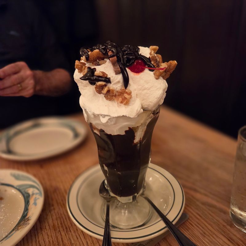 Desserts and a Cloud of Schlag