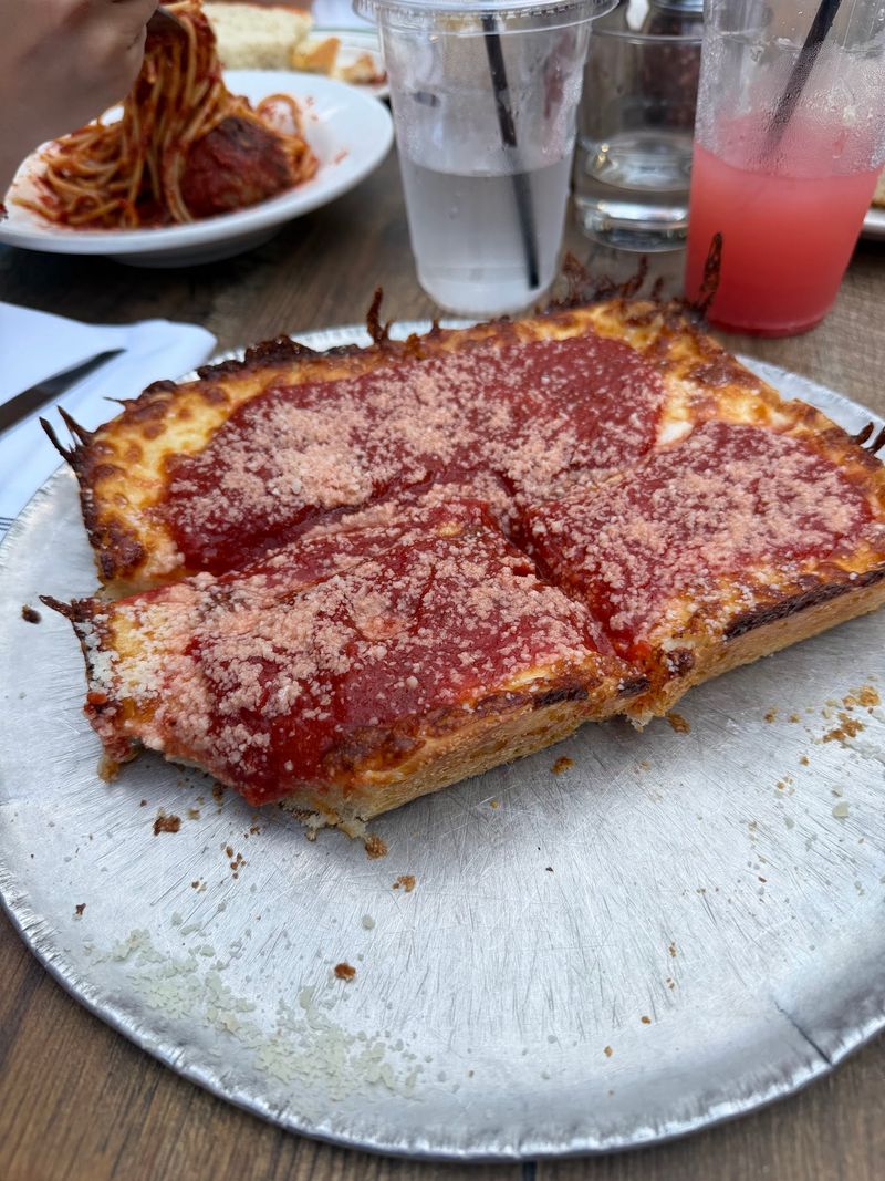 Detroit Style Steals the Show Detroit Style Steals the Show