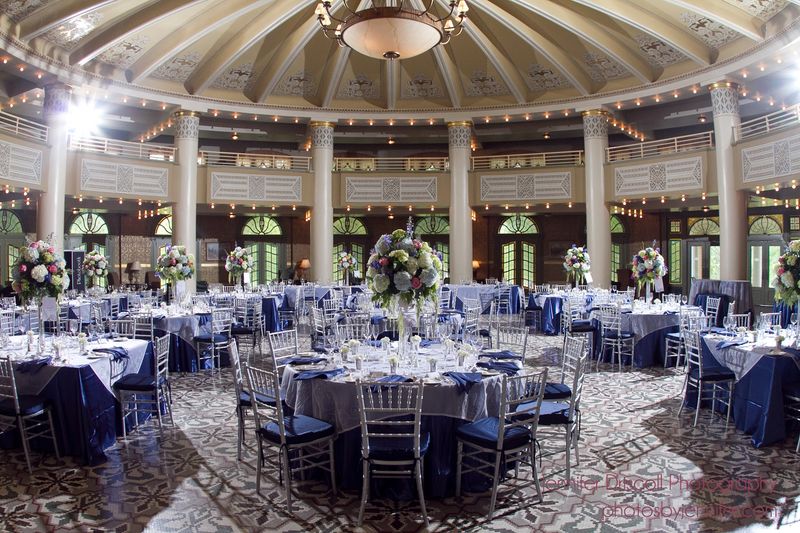 Dining Beneath the Dome Dining Beneath the Dome