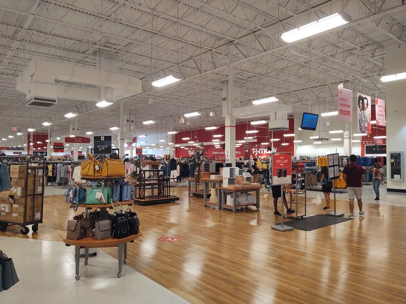 Discounts That Reward the Patient Shopper
