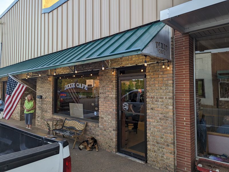 Dixie Cafe, Jamestown, Tennessee