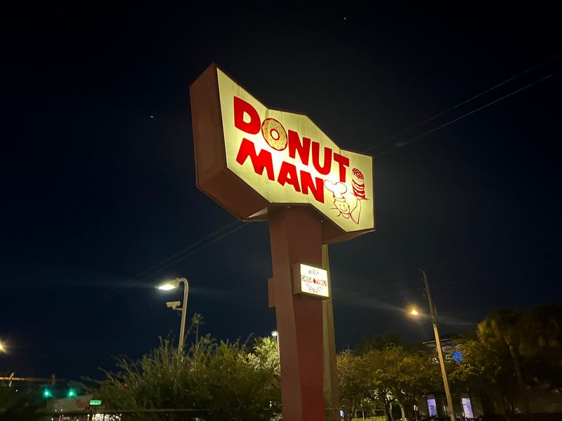 Donut Man, Lake Wales, Florida Donut Man, Lake Wales, Florida