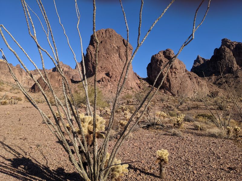 Dramatic Rock Formations That Look Like They Belong in a Western Film Dramatic Rock Formations That Look Like They Belong in a Western Film