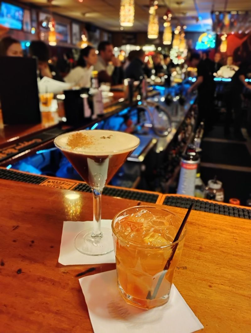 Drinks at the Bar Before You Sit