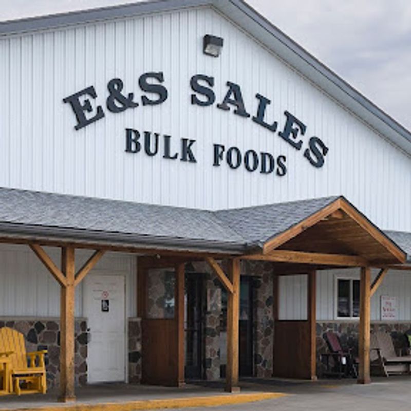 E and S Sales, Shipshewana, Indiana E and S Sales, Shipshewana, Indiana