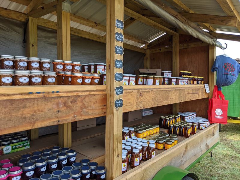 Eastmont Orchards, Colts Neck