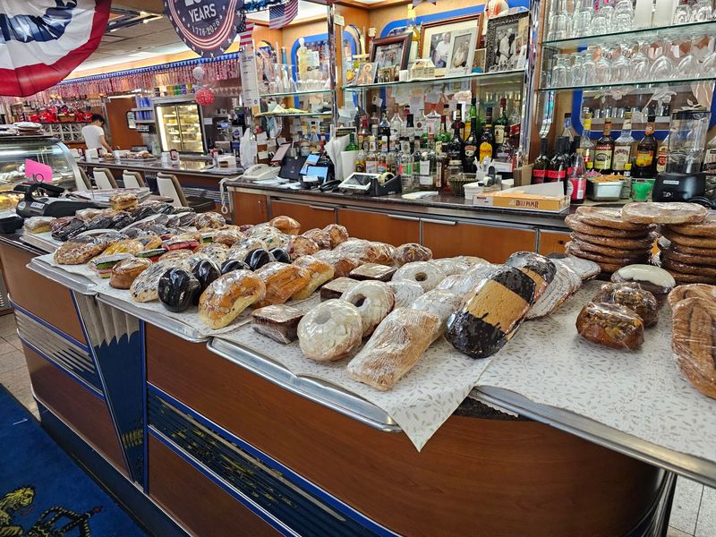 Eclairs, Cookies, And Cakes Worth The Detour