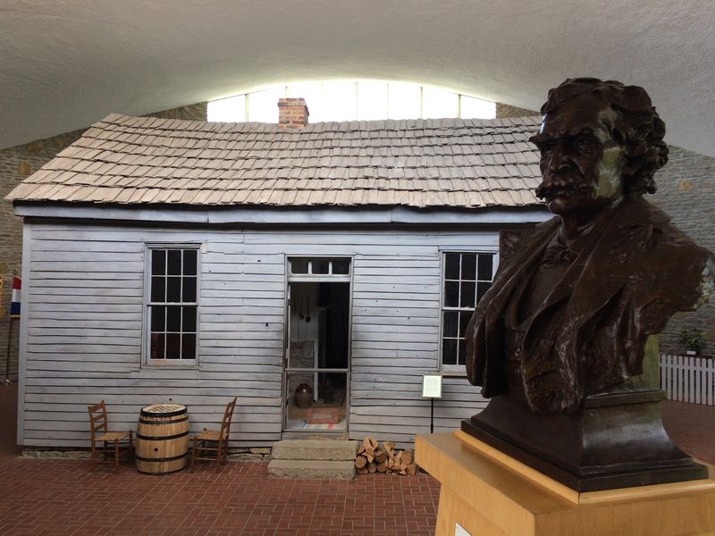 Exhibits That Tell Twain's Full Story