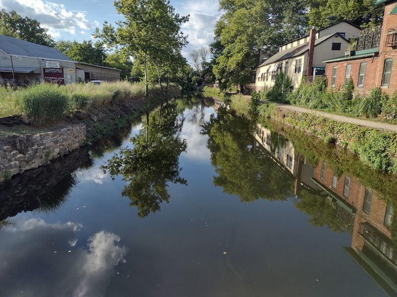 Exploring the Delaware and Raritan Canal State Park Exploring the Delaware and Raritan Canal State Park