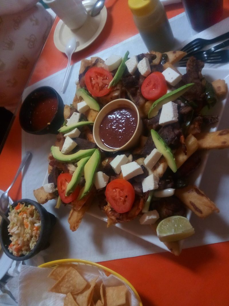 Fajitas That Nearly Burst From the Plate