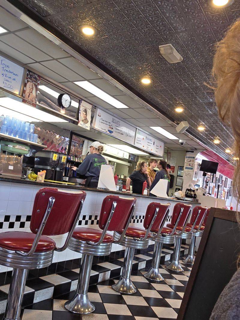 Family-Owned Warmth And Friendly Faces