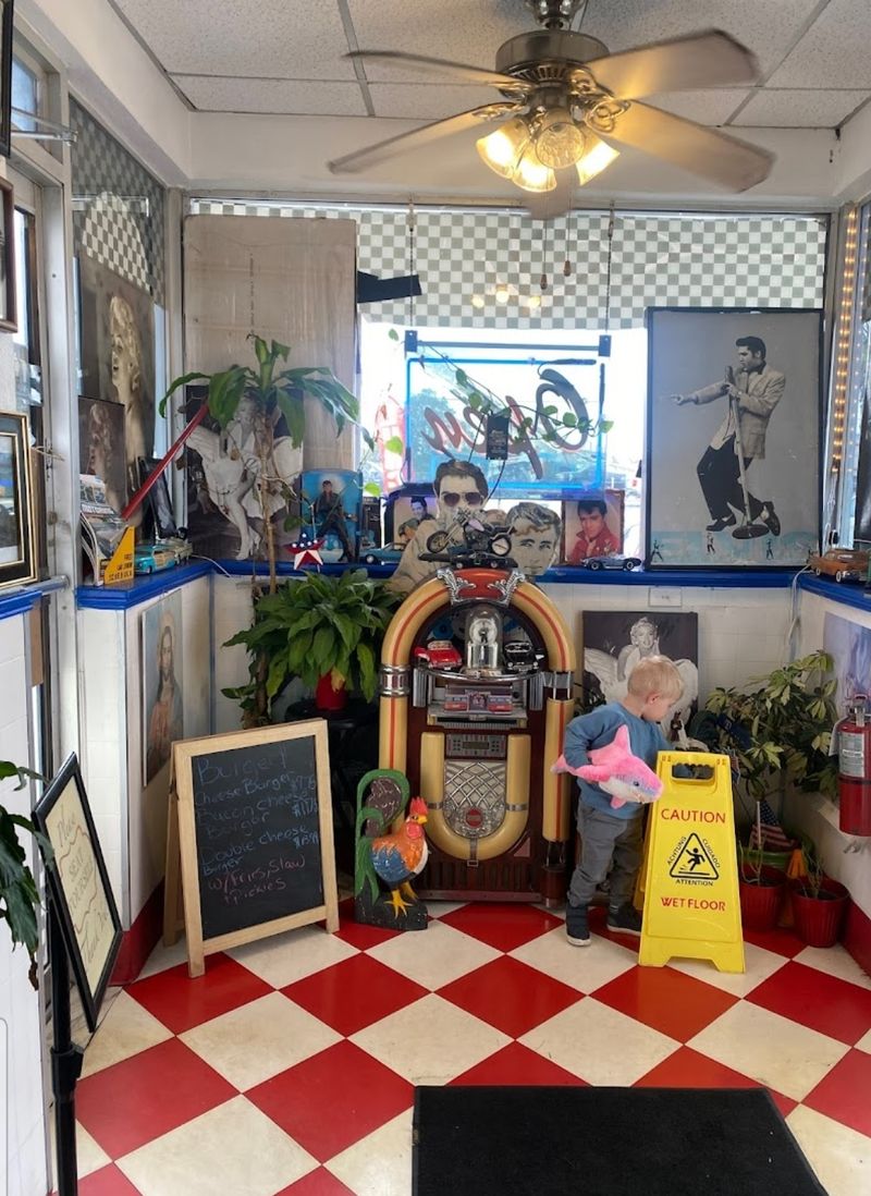 Fifties Tunes And Vintage Charm