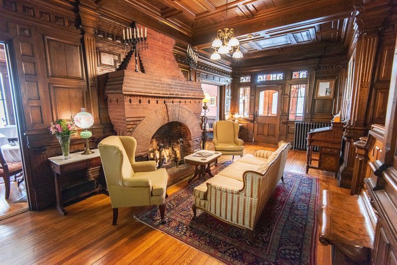 Fireplaces That Invite You to Linger