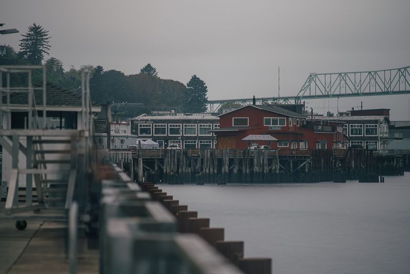 Fishhawk Fisheries Houseboats, Astoria, Oregon Fishhawk Fisheries Houseboats, Astoria, Oregon