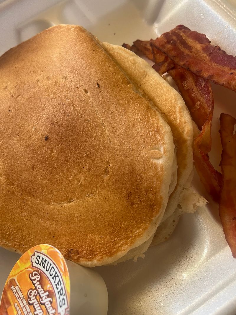 Fluffy Pancakes the Size of Your Plate