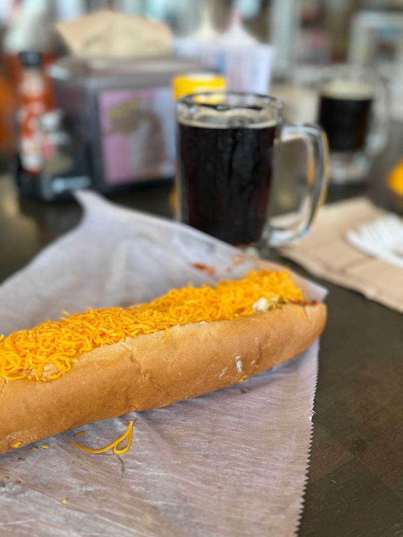 Foot-Longs, Coneys, and Cincinnati-Style Chili Foot-Longs, Coneys, and Cincinnati-Style Chili