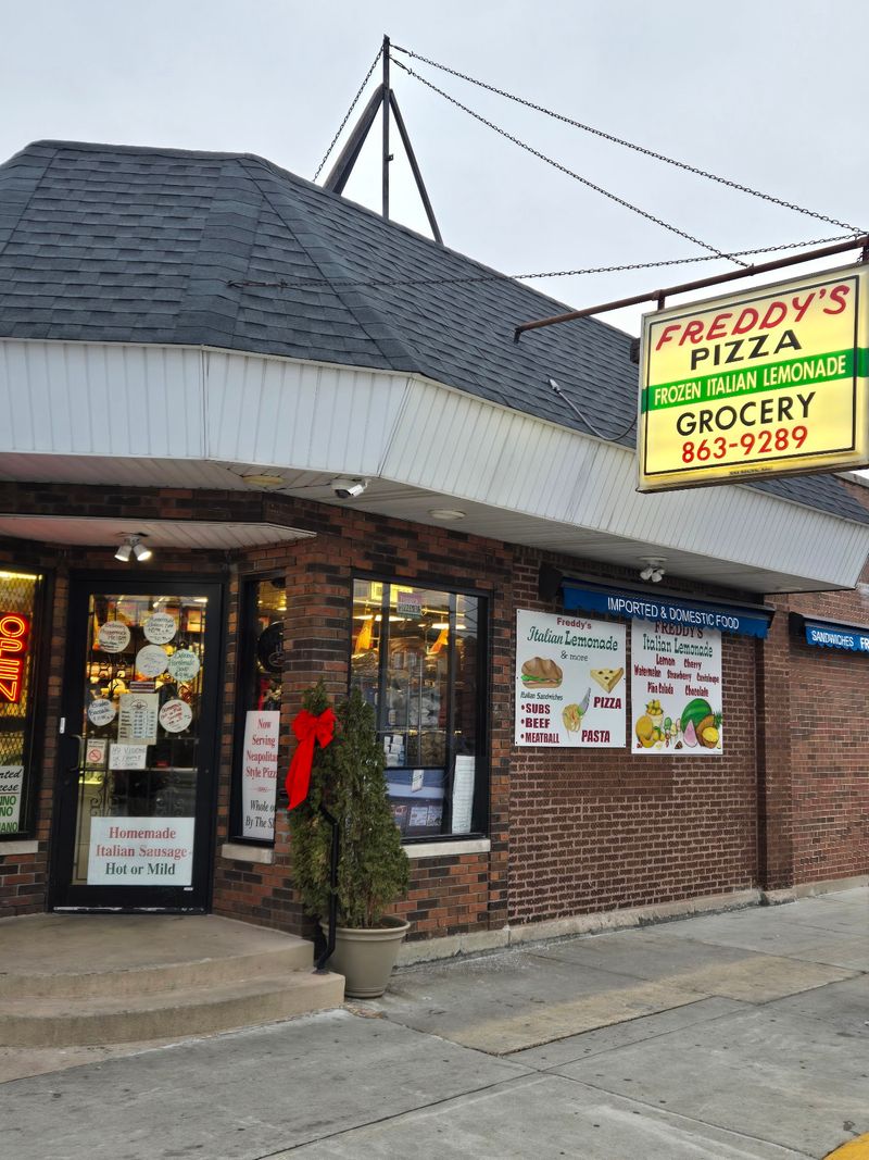 Freddy's Pizza, Cicero, Illinois