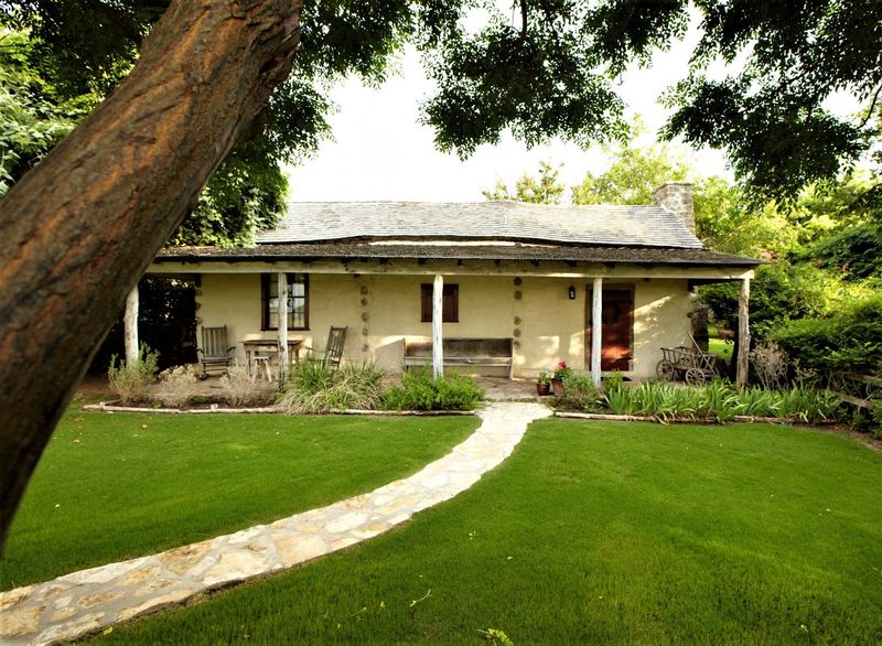 Fredericksburg and the Day Trips Nearby