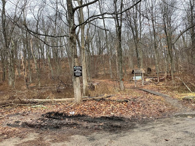 Free Parking at Multiple Trailheads Around the Preserve
