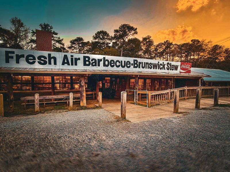 Fresh Air Bar-B-Que, Jackson, Georgia
