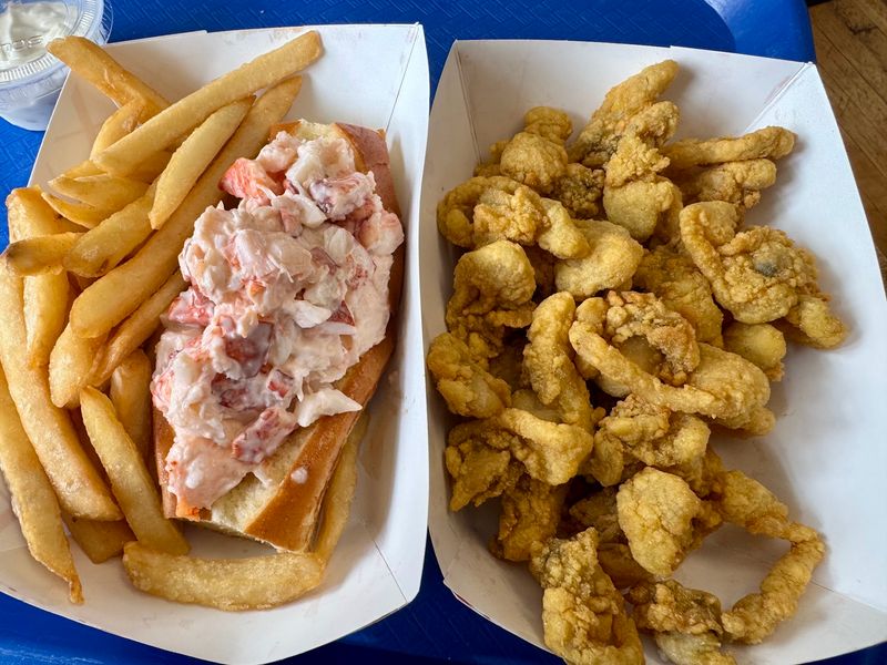 Fried Seafood That Earned Its Reputation