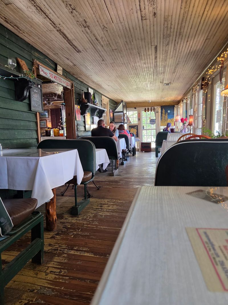 Friendly Faces At Every Table