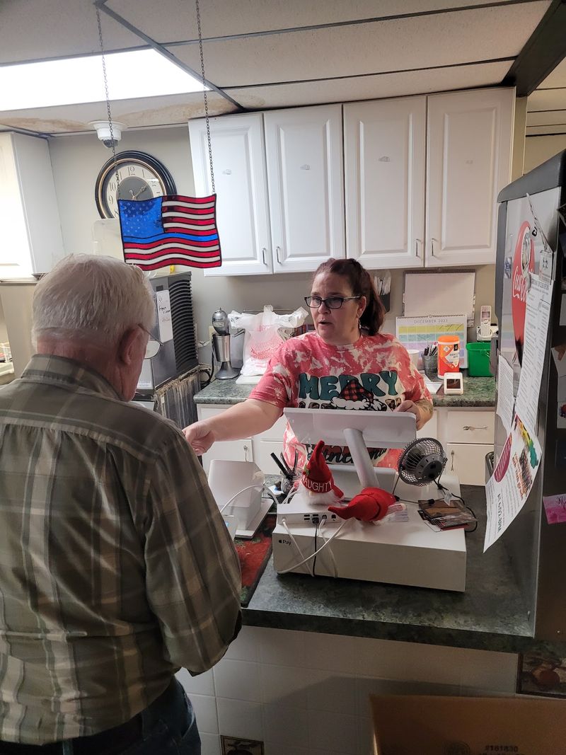 Friendly Faces and Quick Service Friendly Faces and Quick Service