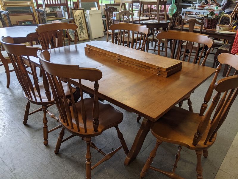 Furniture Pieces That Transform a Room for Less Furniture Pieces That Transform a Room for Less