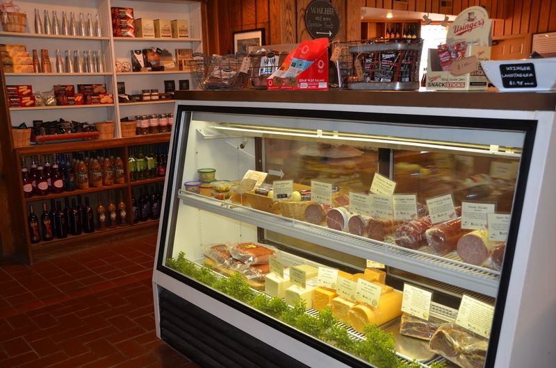 Galena Cellars and Galena River Wine and Cheese, Galena, Illinois