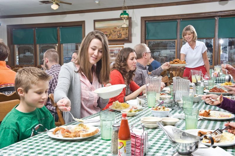 Good 'N Plenty Restaurant, Smoketown, PA